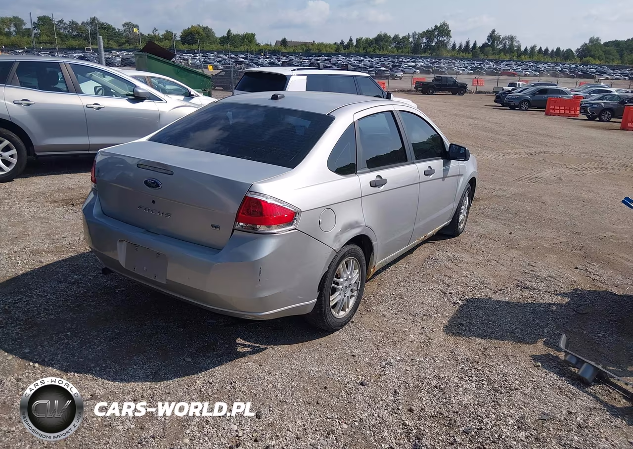 2009 Ford Focus Se VIN:1FAHP35N69W259063 - 4