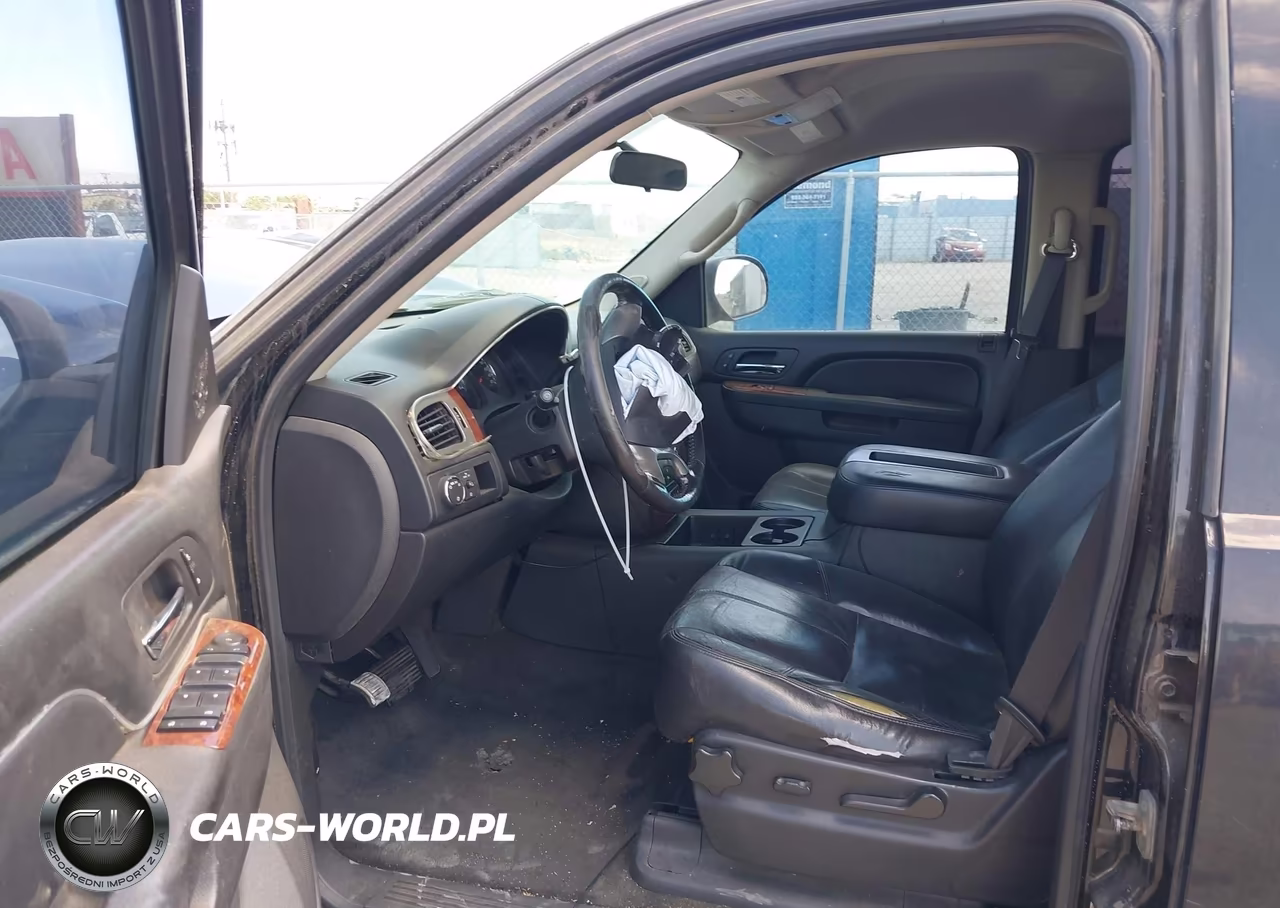 2012 Chevrolet Suburban C1500 Lt VIN:1GNSCJE02CR268960 - 5