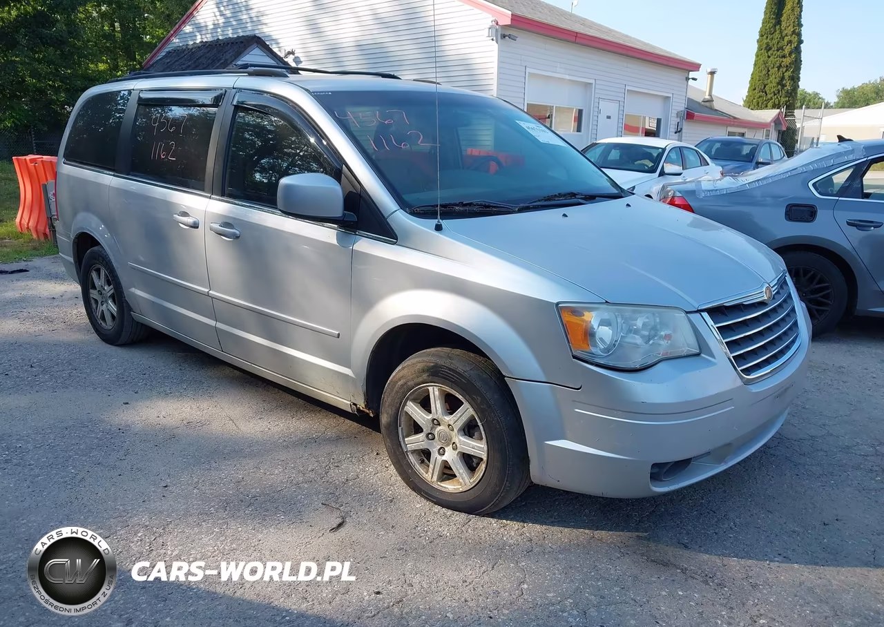 2008 Chrysler Town & Country Touring – zdjęcie 1 z 15