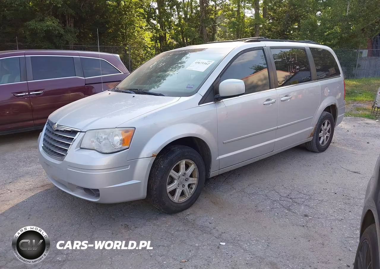 2008 Chrysler Town & Country Touring VIN:2A8HR54P48R621765 - 2