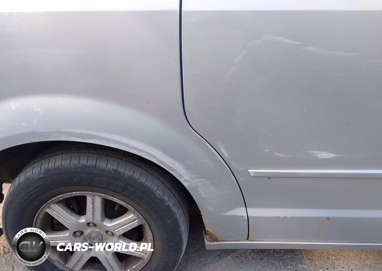 2008 Chrysler Town & Country Touring VIN:2A8HR54P48R621765 - 6