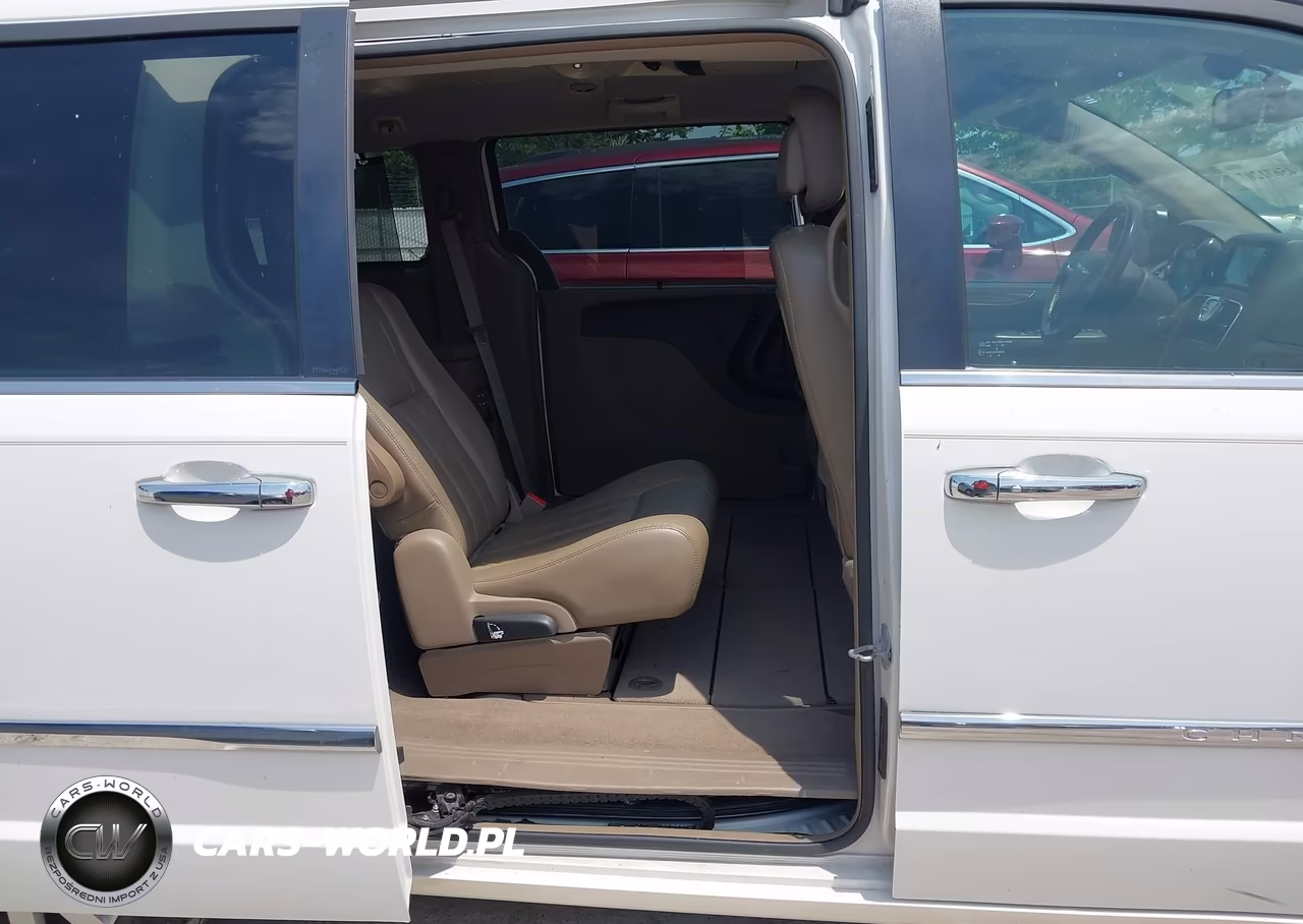 2012 Chrysler Town & Country Touring-L VIN:2C4RC1CG5CR170863 - 8