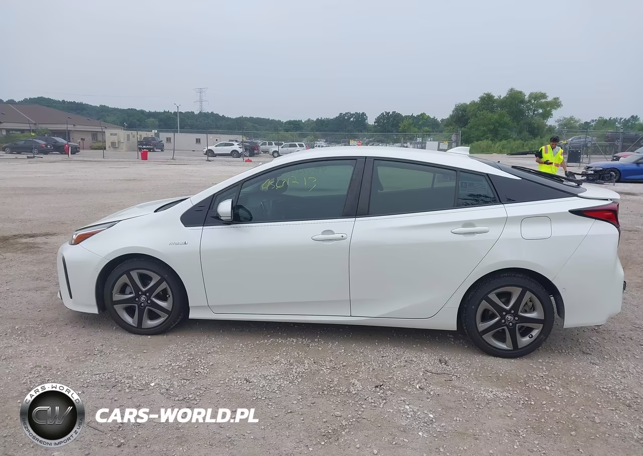2019 Toyota Prius Limited VIN:JTDKARFU1K3086781 - 14