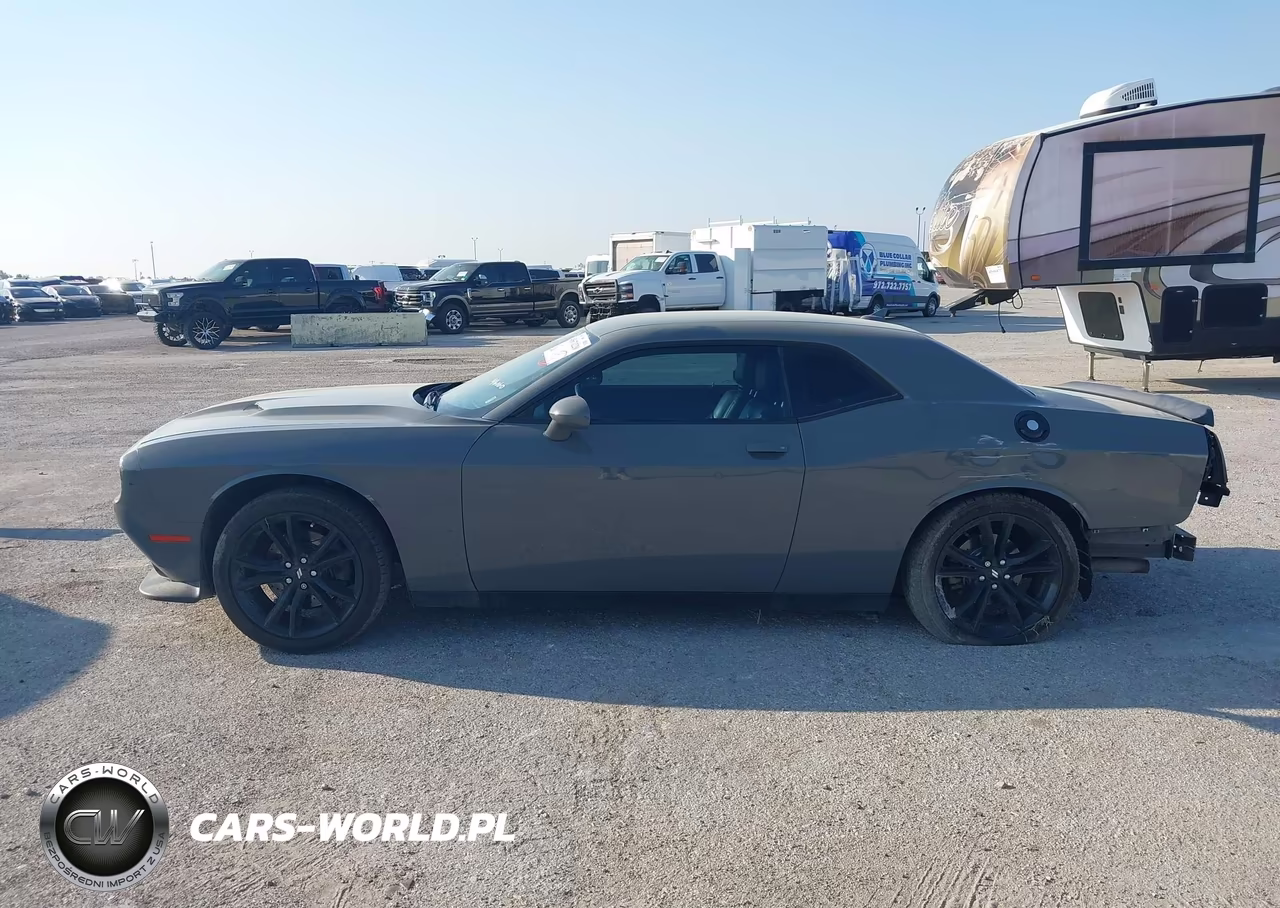 2018 Dodge Challenger Sxt Plus VIN:2C3CDZAG3JH246060 - 15