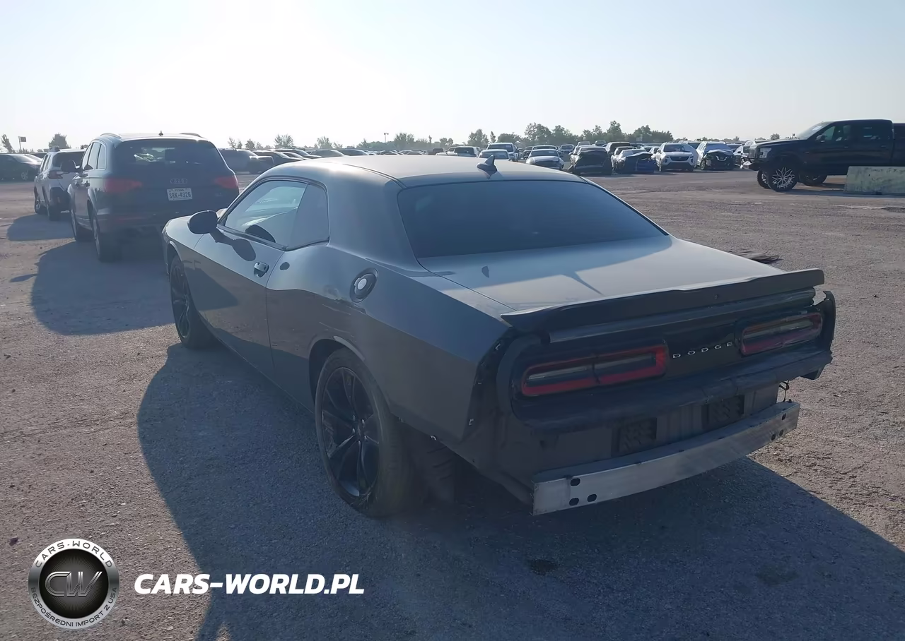 2018 Dodge Challenger Sxt Plus VIN:2C3CDZAG3JH246060 - 3