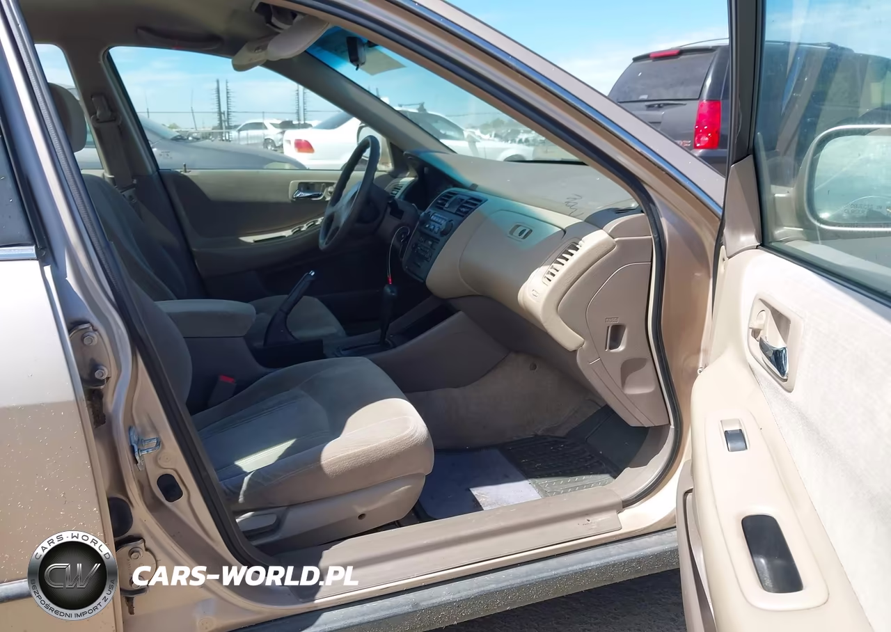 2000 Honda Accord 2.3 Lx VIN:3HGCG6654YG703740 - 5