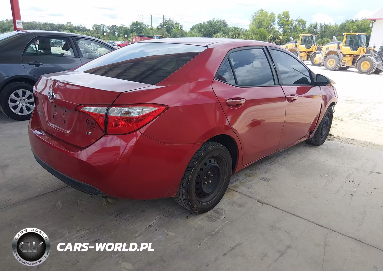 2015 Toyota Corolla Le VIN:5YFBURHE8FP220969 - 4