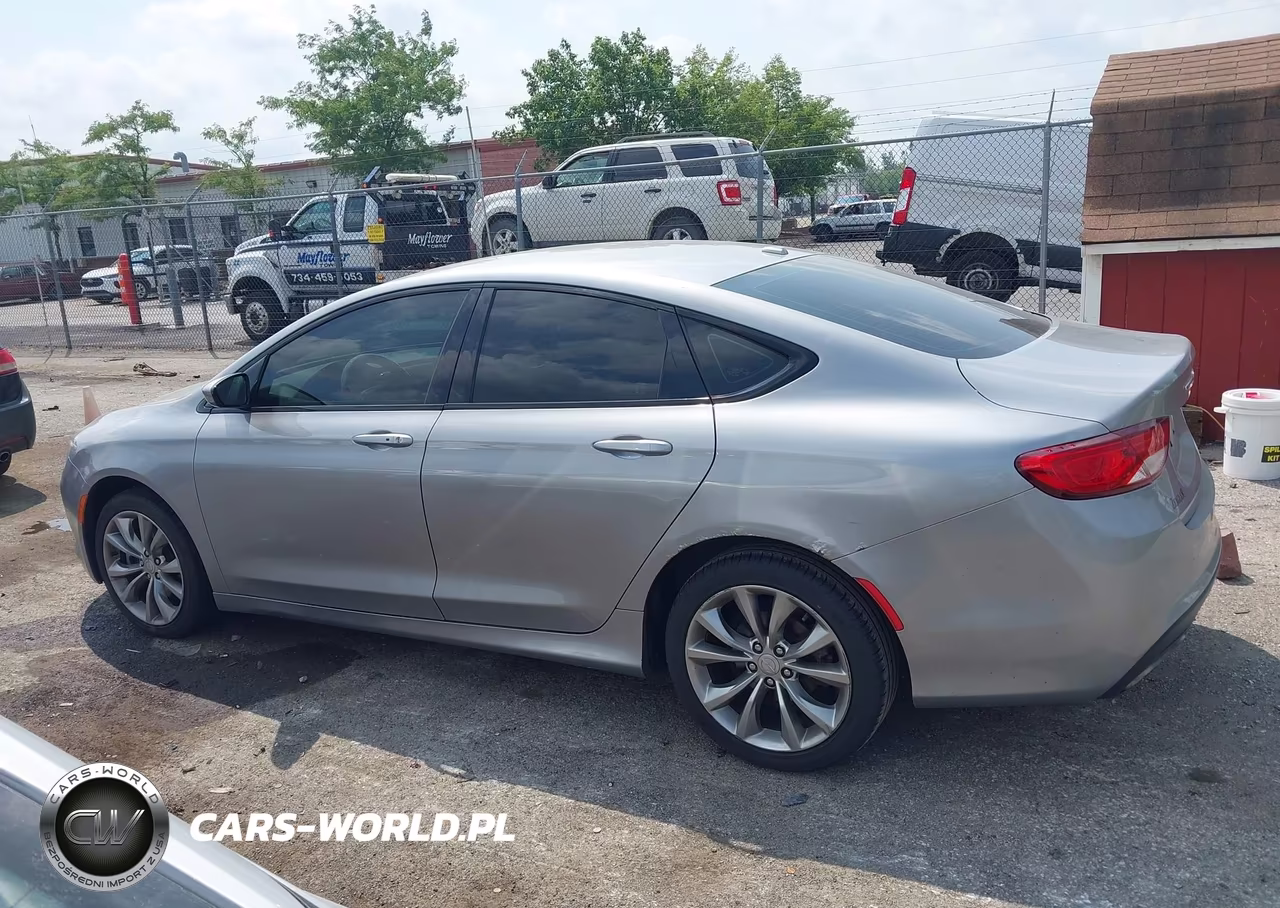 2015 Chrysler 200 S VIN:1C3CCCBB5FN626986 - 14