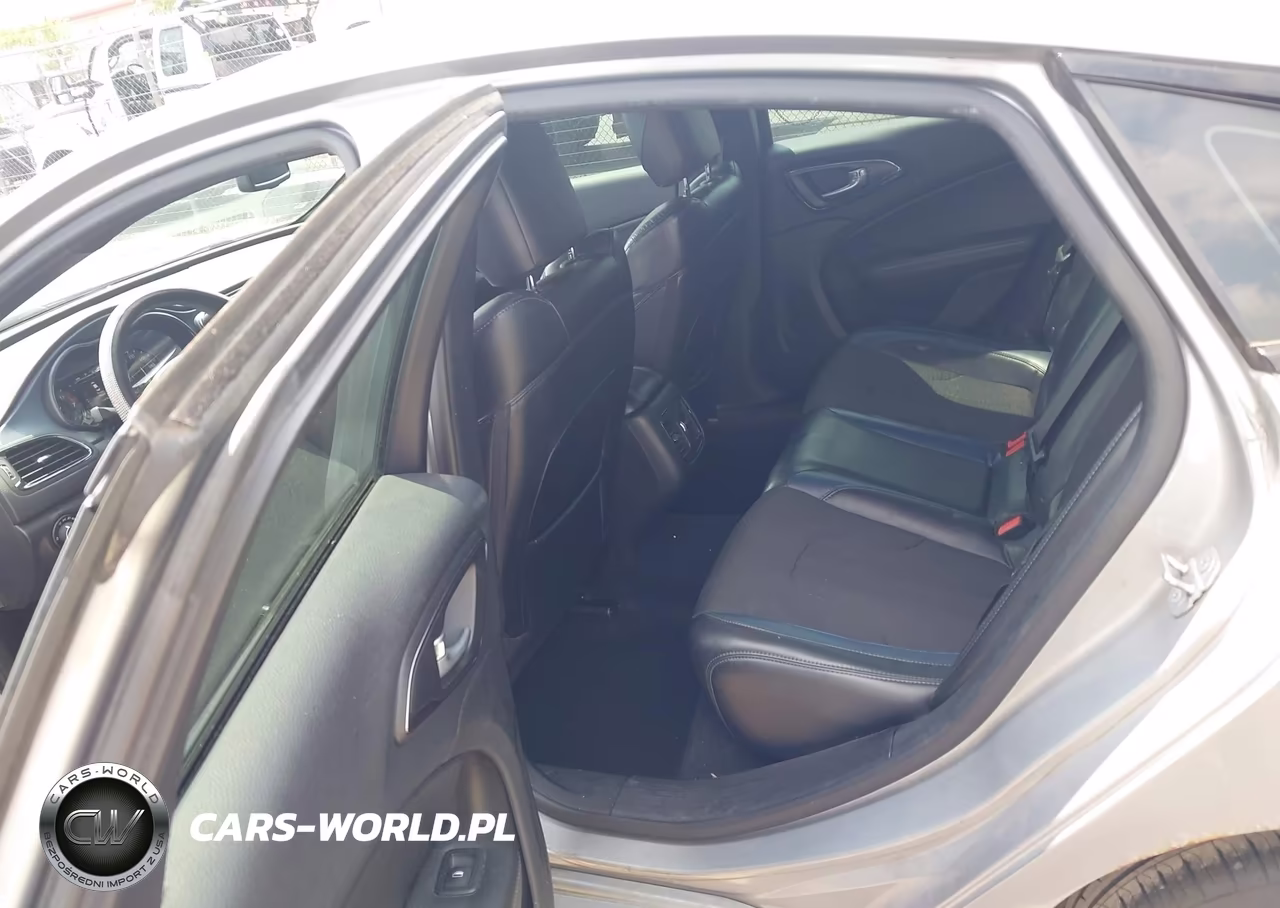 2015 Chrysler 200 S VIN:1C3CCCBB5FN626986 - 8