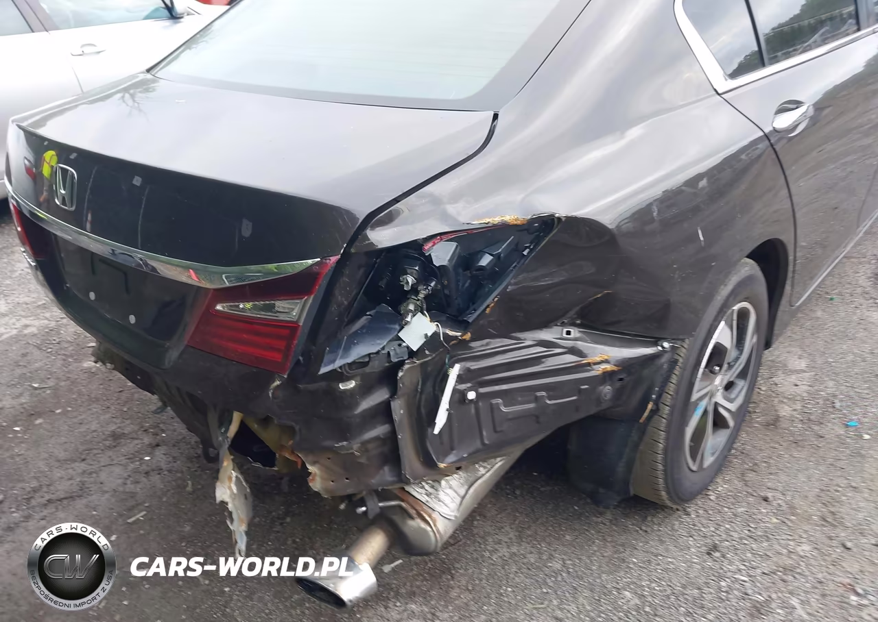 2017 Honda Accord Lx VIN:1HGCR2F3XHA177100 - 18