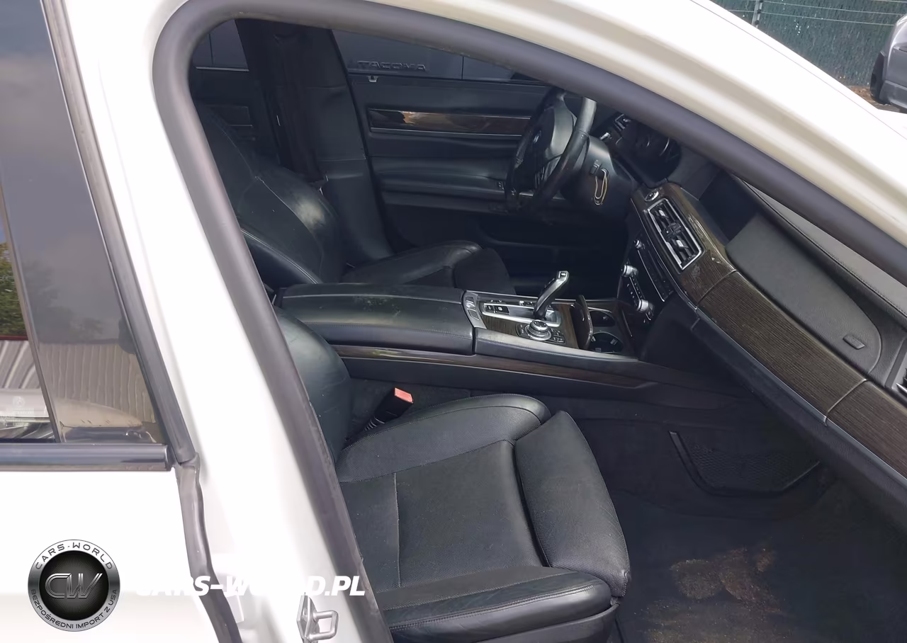 2012 BMW 750Li xDrive VIN:WBAKC8C52CC435091 - 5