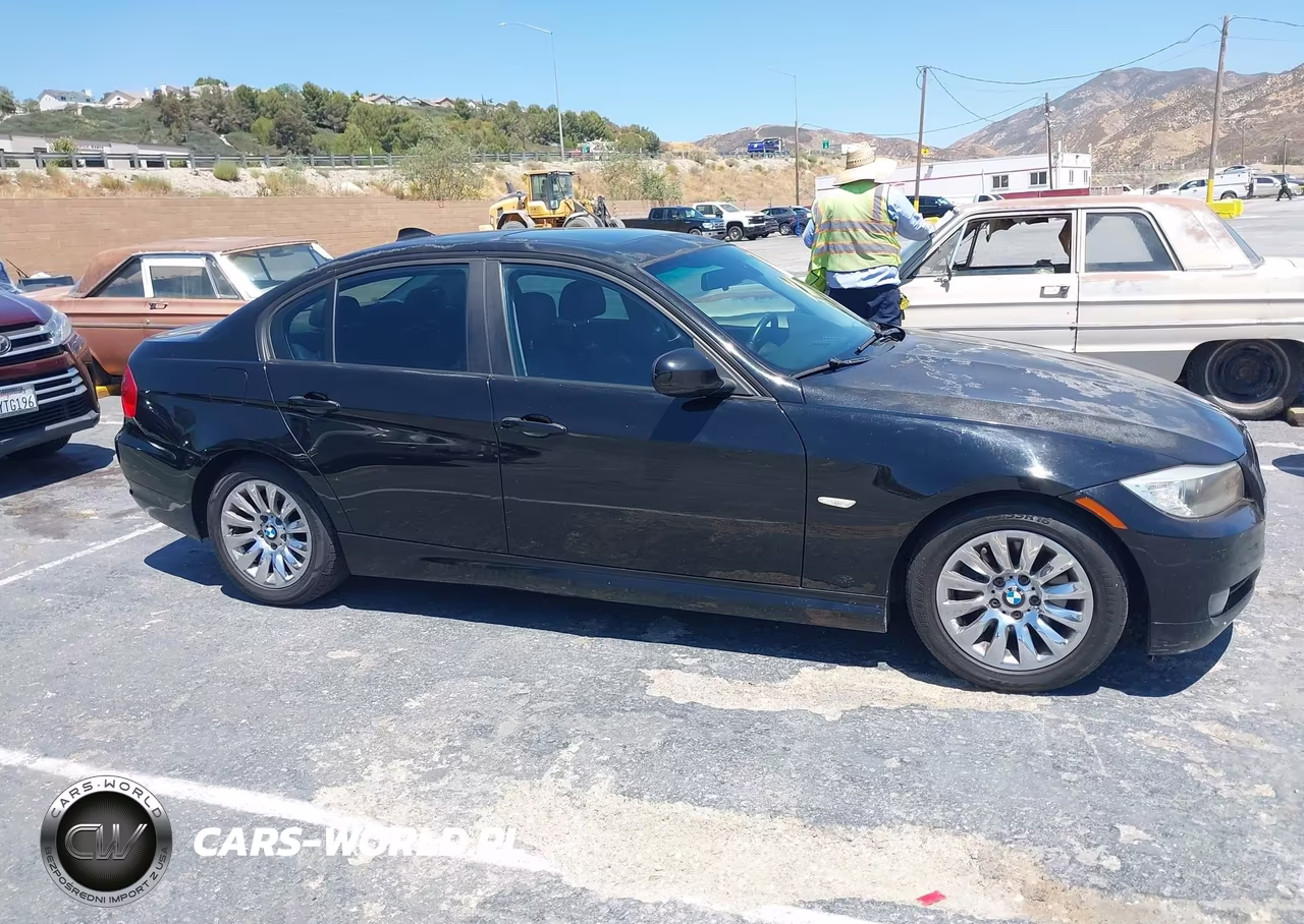 2009 BMW 328I VIN:WBAPH53579A433766 - 13