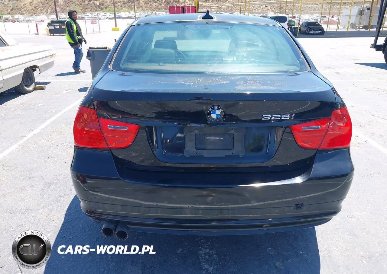 2009 BMW 328I VIN:WBAPH53579A433766 - 16
