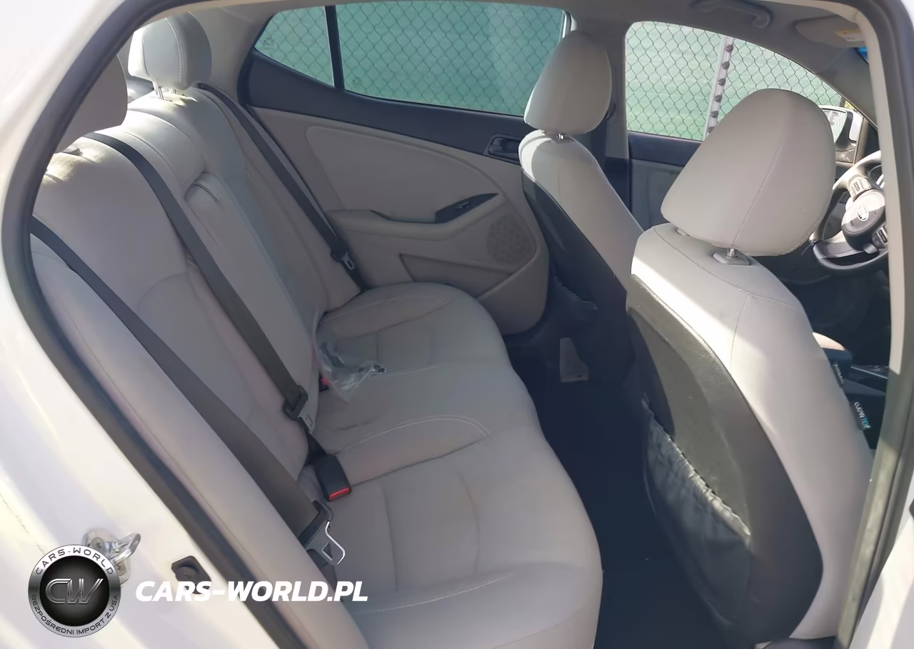 2015 Kia Optima Lx VIN:5XXGM4A73FG400969 - 8