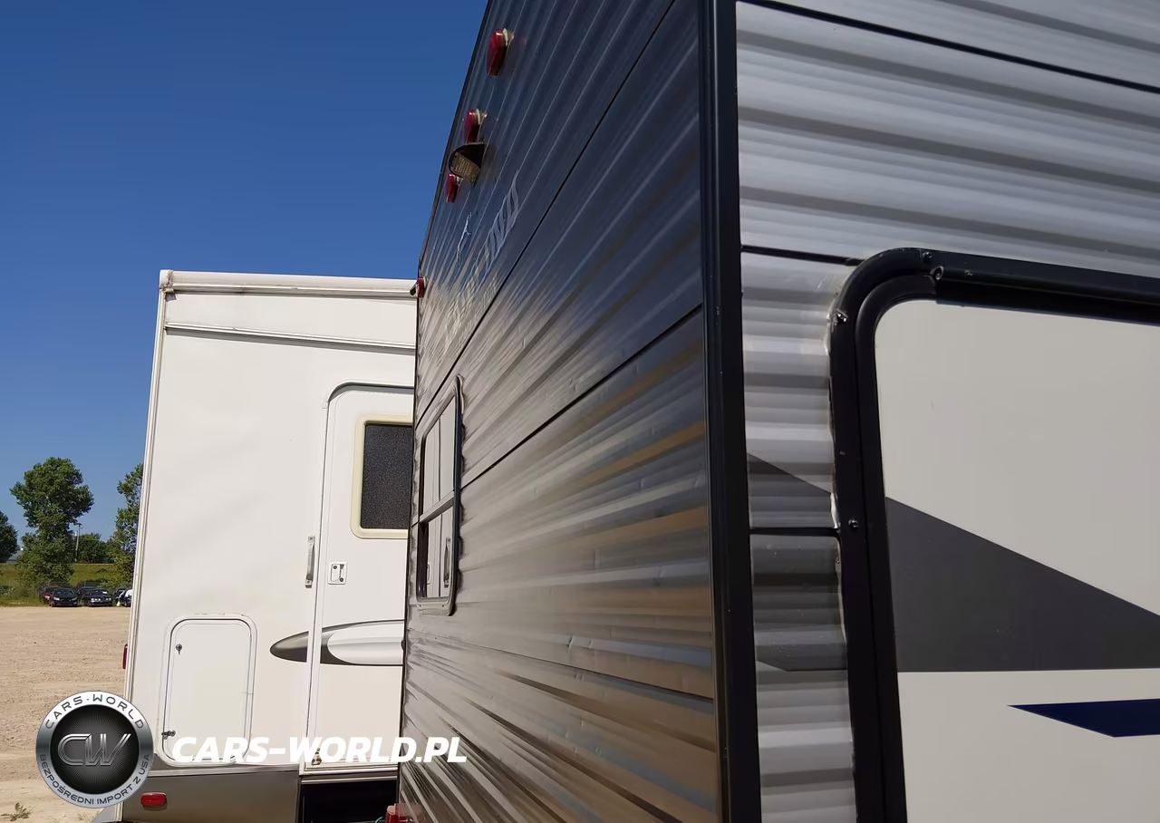 2020 Coachmen Catalina VIN:5ZT2CAXB8LX016678 - 6