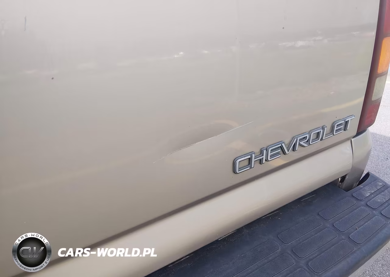 2002 Chevrolet Silverado 1500 Ls VIN:2GCEC19V821133985 - 13