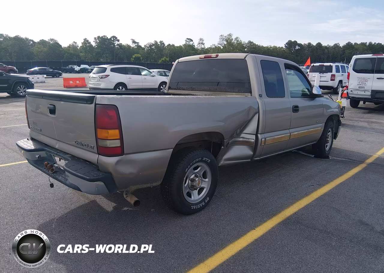 2002 Chevrolet Silverado 1500 Ls VIN:2GCEC19V821133985 - 4