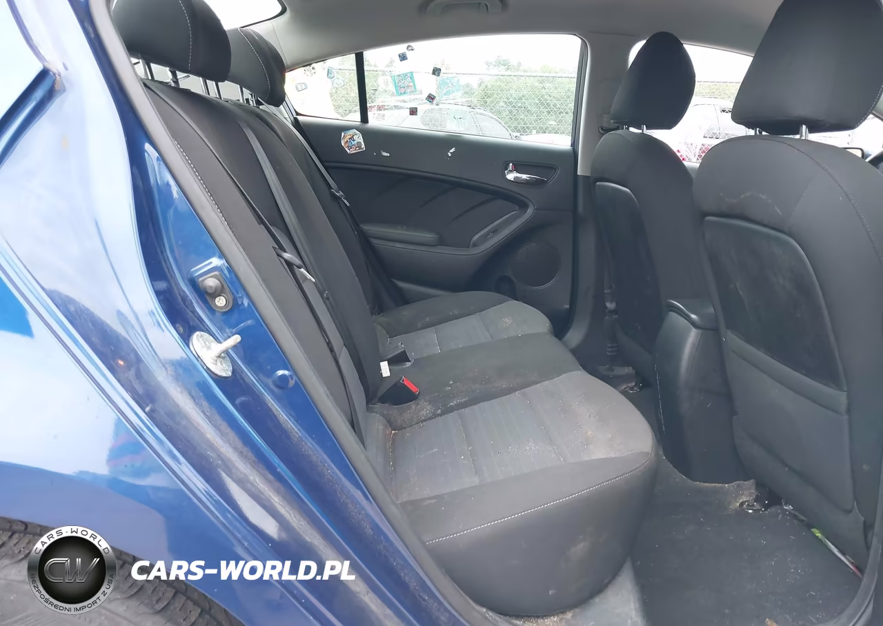 2018 Kia Forte S VIN:3KPFL4A76JE164480 - 8