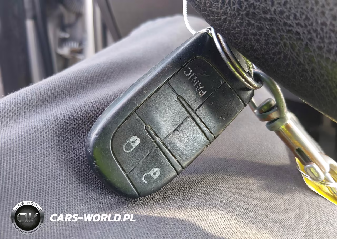 2018 Dodge Journey Se VIN:3C4PDCABXJT288800 - 11
