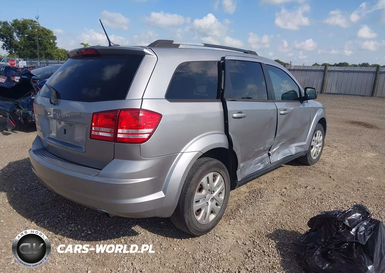 2018 Dodge Journey Se VIN:3C4PDCABXJT288800 - 4