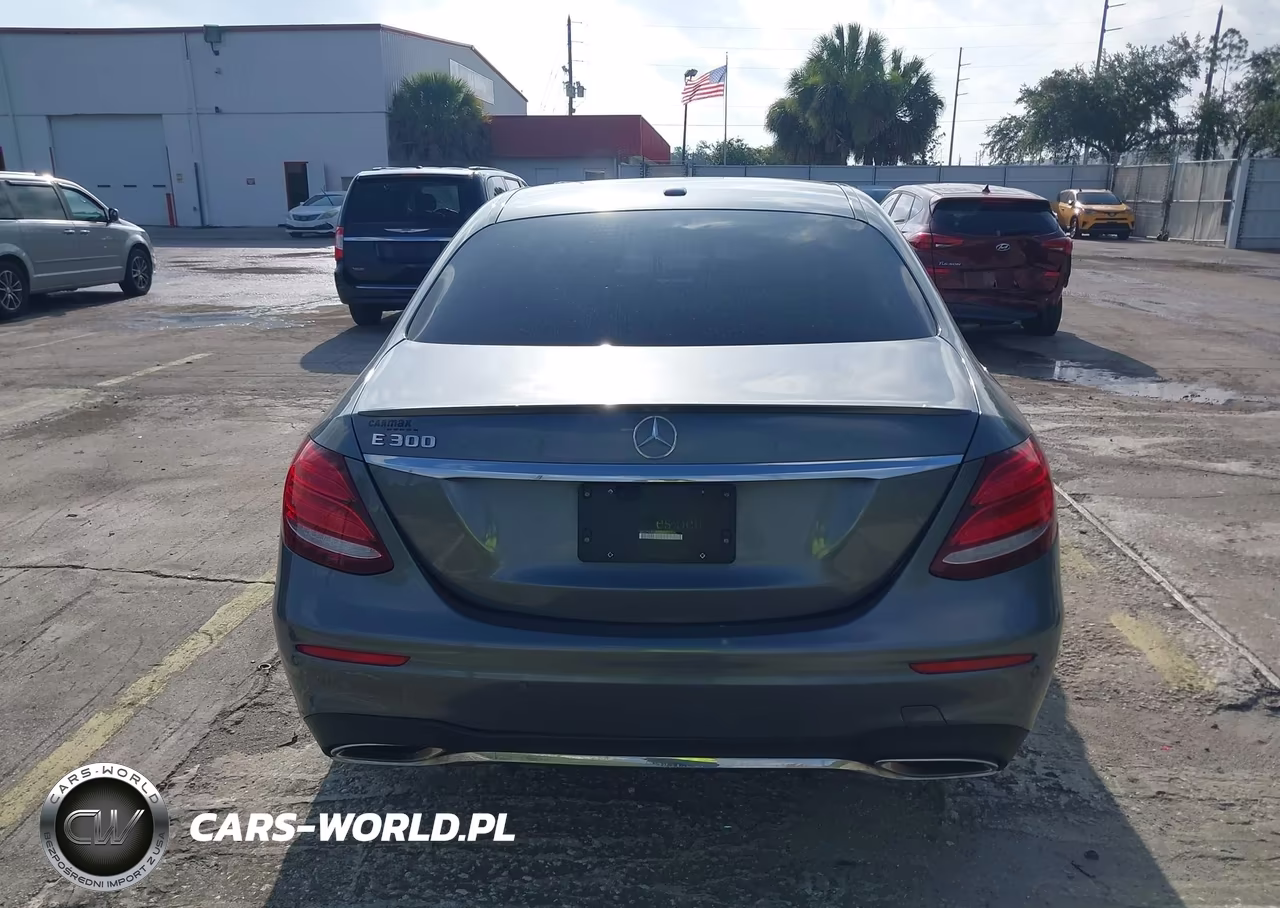 2018 Mercedes-Benz E 300 VIN:WDDZF4JB5JA328092 - 16