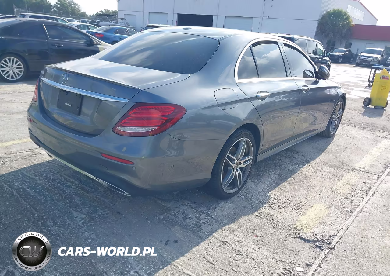 2018 Mercedes-Benz E 300 VIN:WDDZF4JB5JA328092 - 4