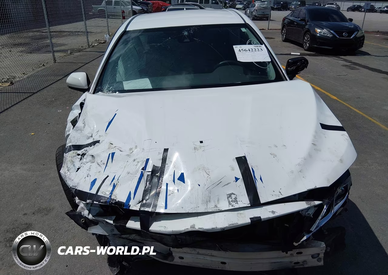 2020 Toyota Camry Le VIN:4T1C11AK0LU922339 - 11