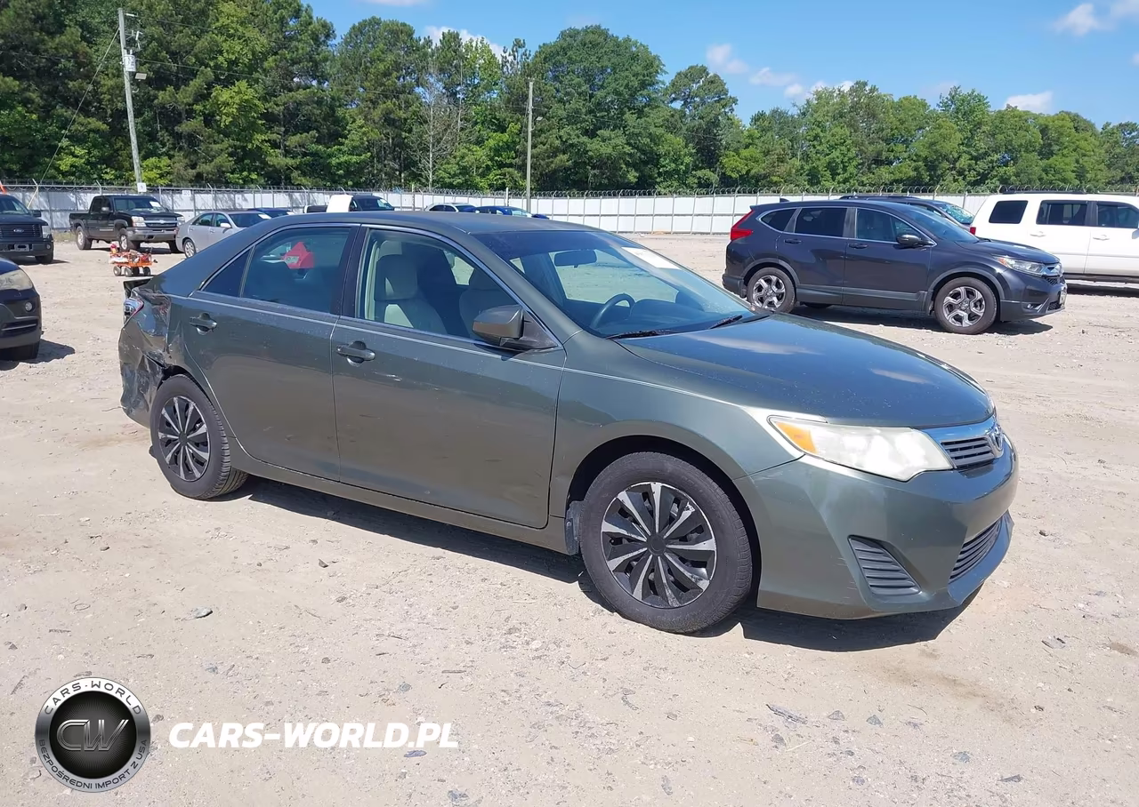 2012 Toyota Camry L – zdjęcie 1 z 12
