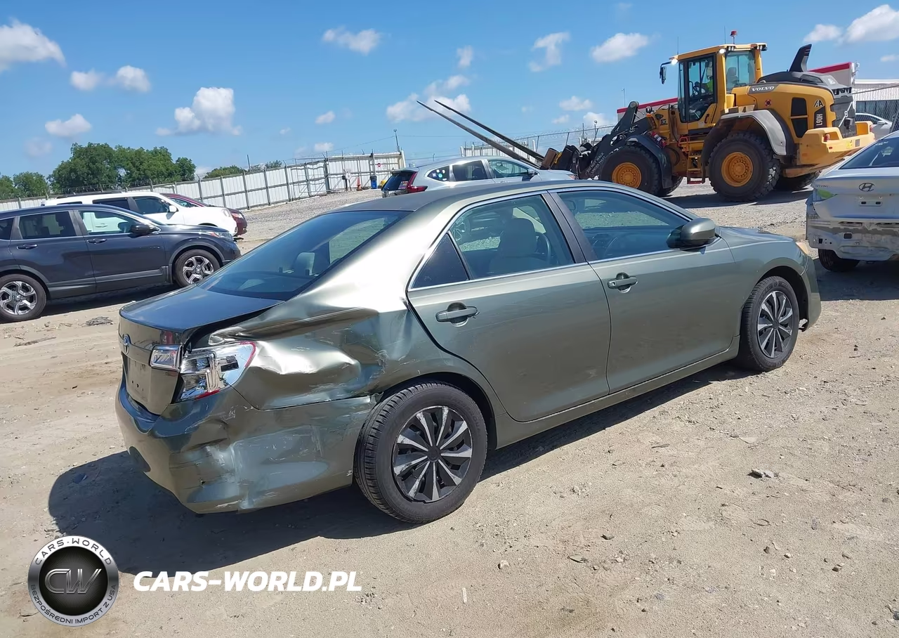 2012 Toyota Camry L VIN:4T4BF1FK6CR197454 - 4
