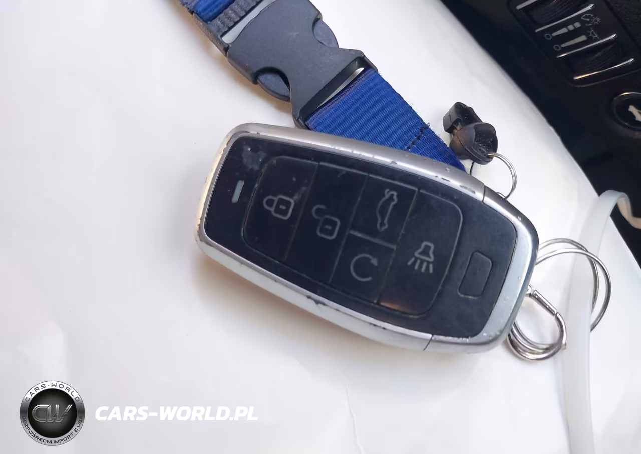 2018 Dodge Challenger Sxt VIN:2C3CDZAG0JH325508 - 11