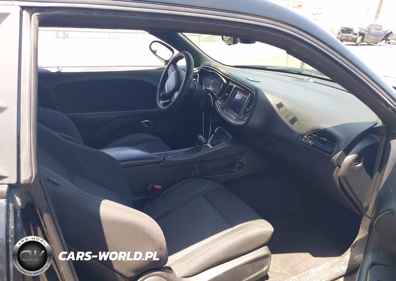 2018 Dodge Challenger Sxt VIN:2C3CDZAG0JH325508 - 5
