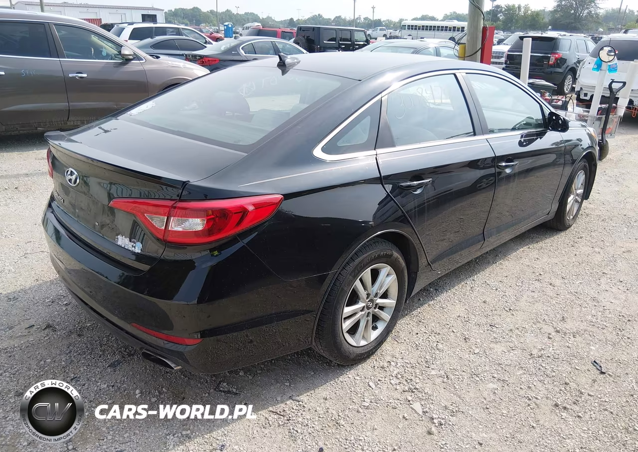 2016 Hyundai Sonata Se VIN:5NPE24AF7GH300996 - 4