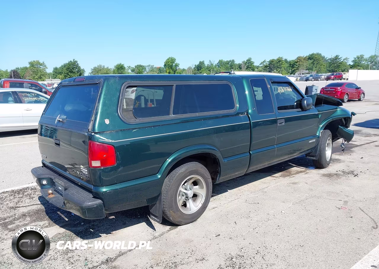 2003 Chevrolet S-10 Ls VIN:1GCCS19X838225253 - 4