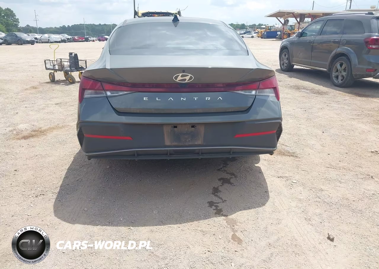 2024 Hyundai Elantra Sel VIN:KMHLM4DGXRU787878 - 17