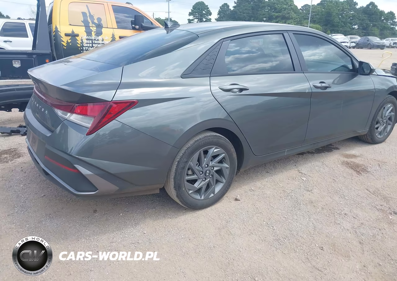 2024 Hyundai Elantra Sel VIN:KMHLM4DGXRU787878 - 4