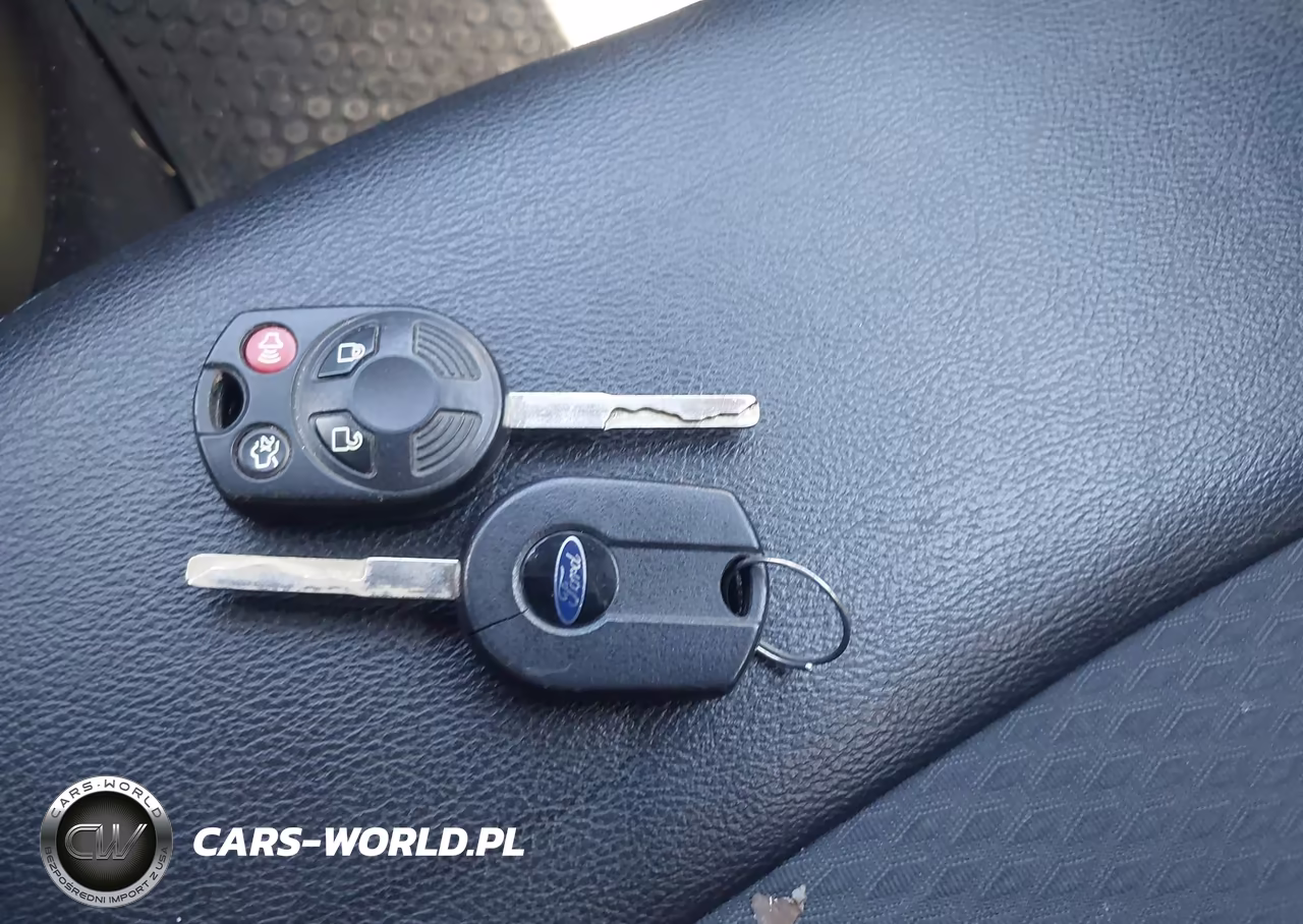2018 Ford Escape Sel VIN:1FMCU0HD1JUB19867 - 11