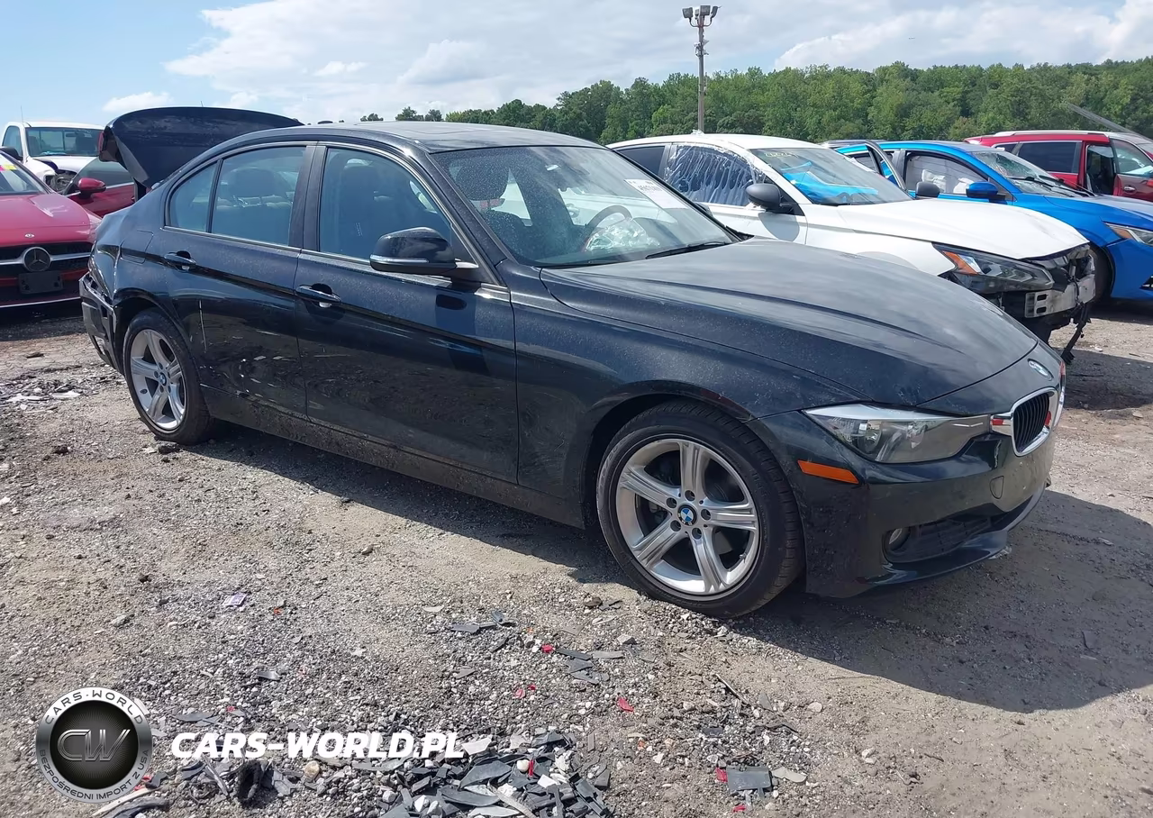 2013 BMW 320I – zdjęcie 1 z 17