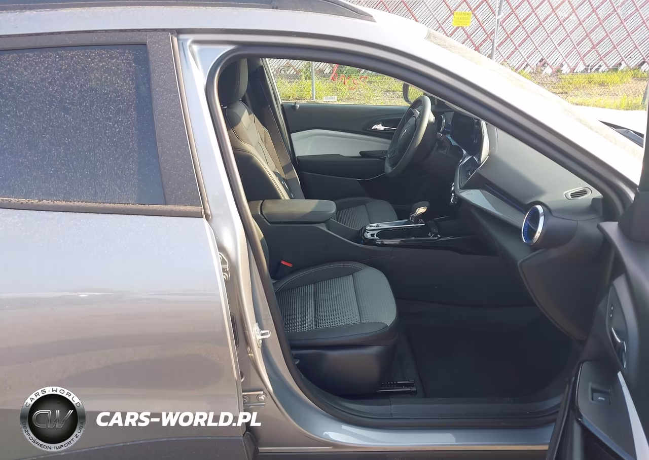2026 Chevrolet Trax Fwd Lt VIN:KL77LHEP4TC097827 - 5