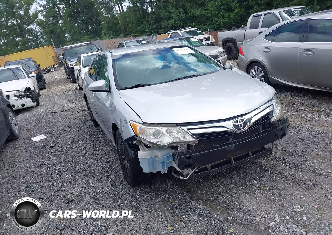 2014 Toyota Camry Le VIN:4T1BF1FK0EU452032 - 1