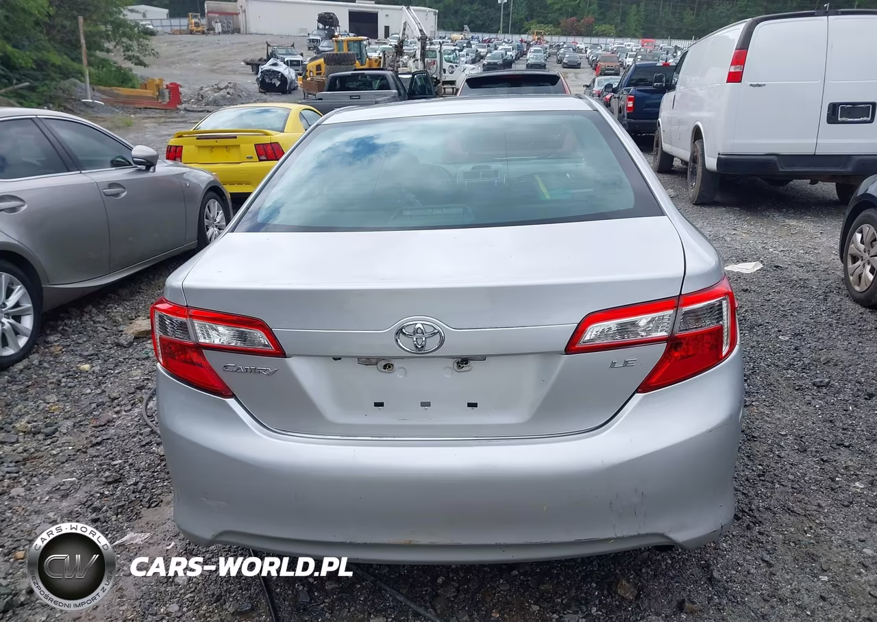2014 Toyota Camry Le VIN:4T1BF1FK0EU452032 - 16