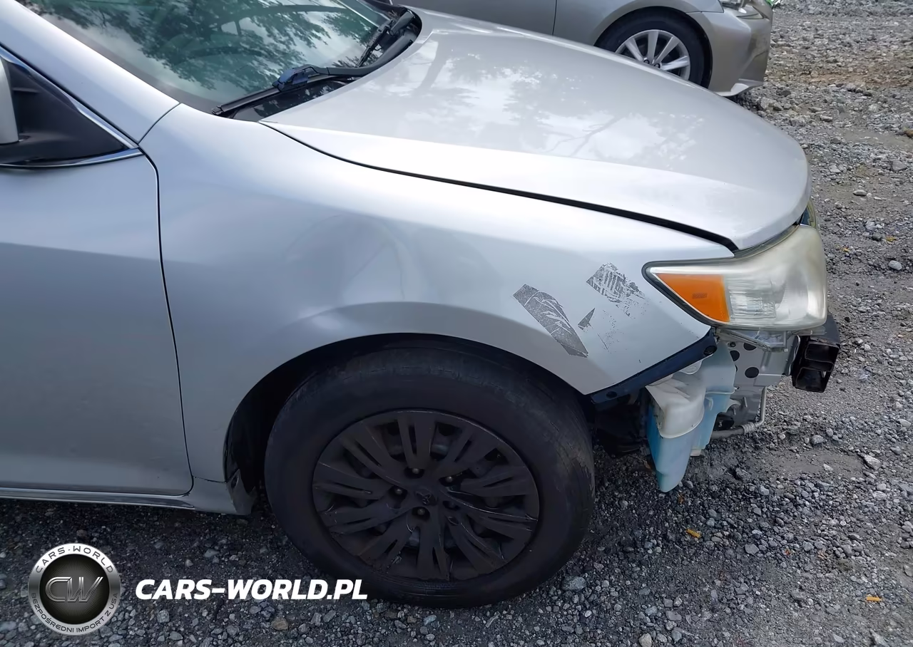 2014 Toyota Camry Le VIN:4T1BF1FK0EU452032 - 20