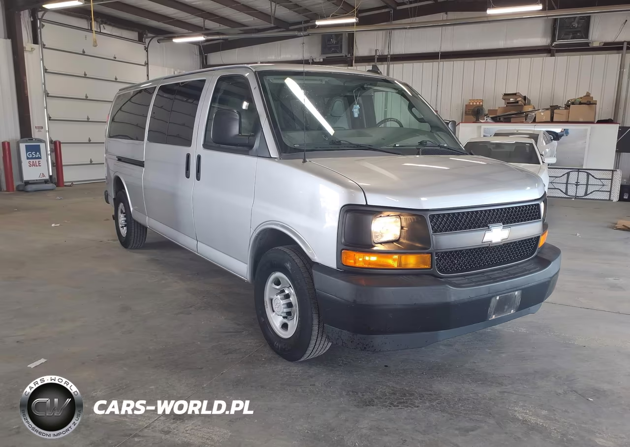 2017 Chevrolet Express 3500 Ls VIN:1GAZGNFG2H1293631 - 1
