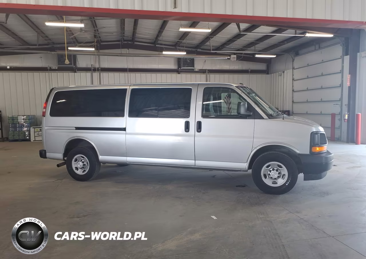 2017 Chevrolet Express 3500 Ls VIN:1GAZGNFG2H1293631 - 13