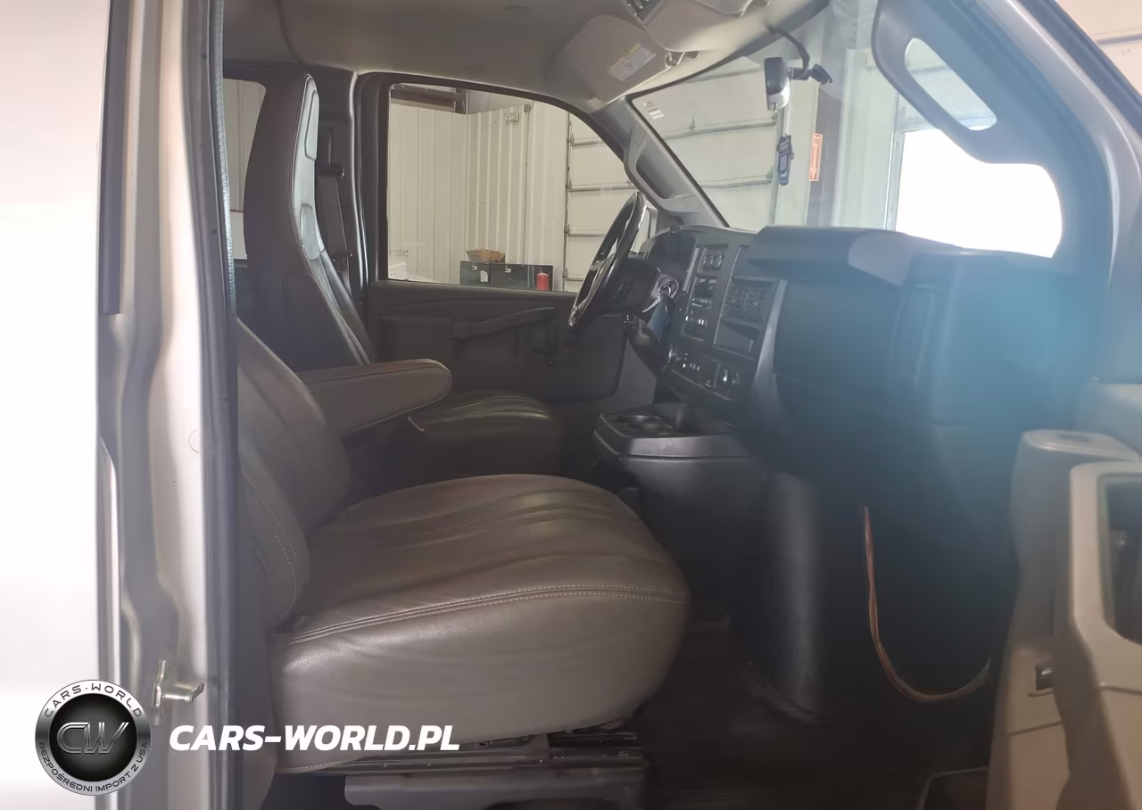 2017 Chevrolet Express 3500 Ls VIN:1GAZGNFG2H1293631 - 5