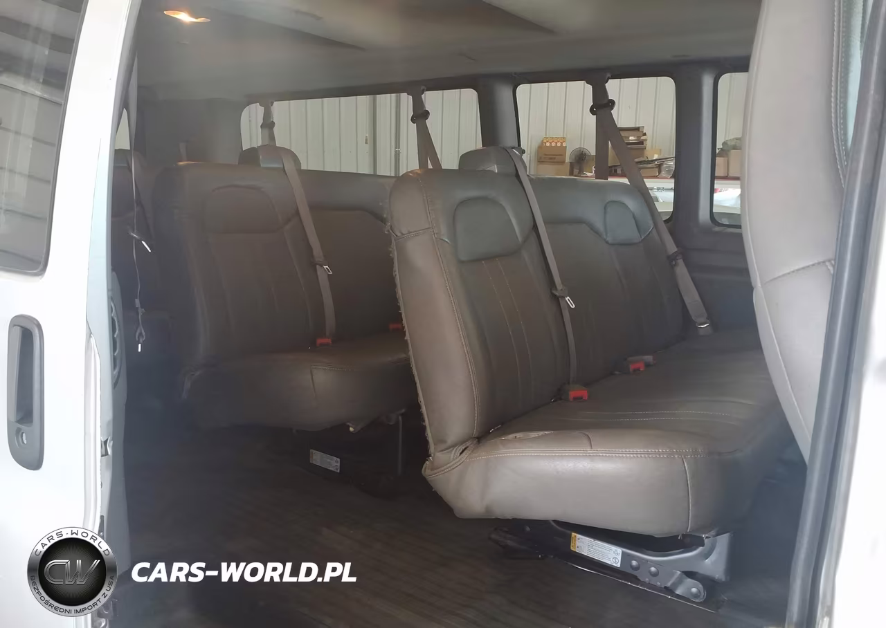 2017 Chevrolet Express 3500 Ls VIN:1GAZGNFG2H1293631 - 8