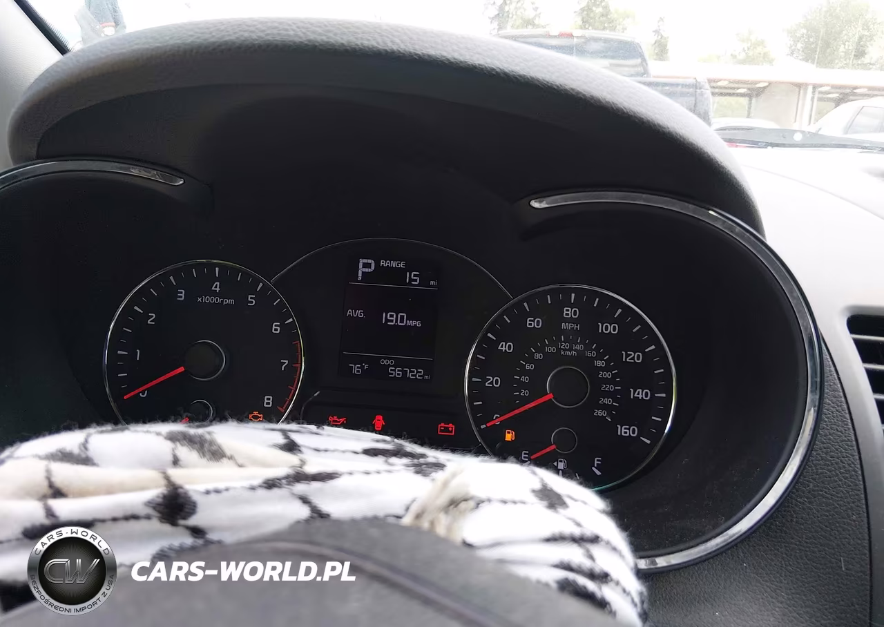 2017 Kia Forte Lx VIN:3KPFK4A73HE122412 - 7