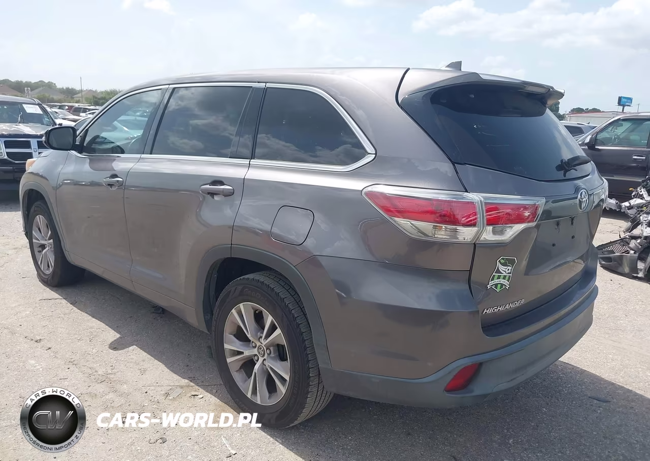 2016 Toyota Highlander Le Plus V6 VIN:5TDZKRFH0GS139605 - 3