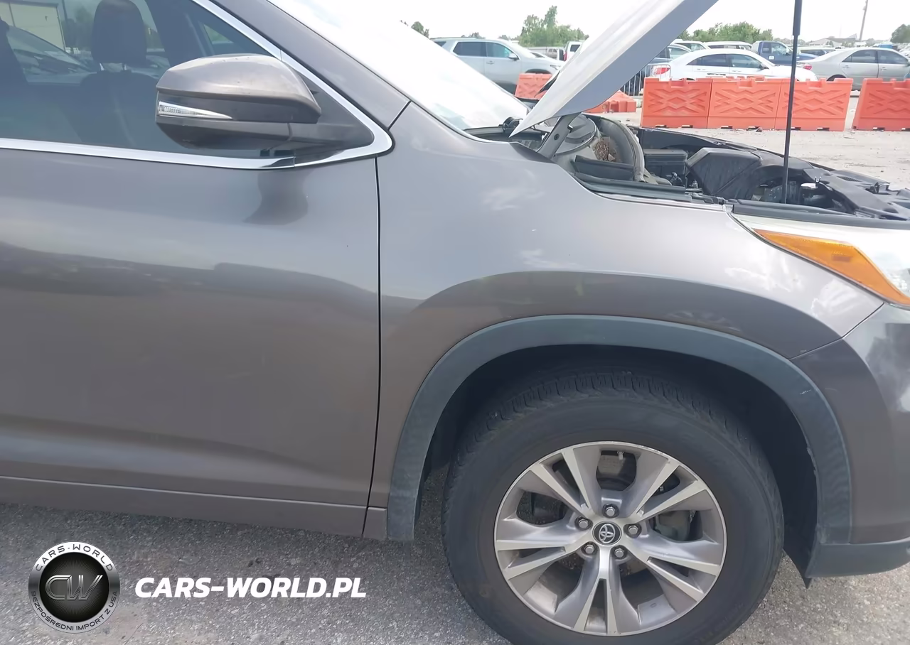 2016 Toyota Highlander Le Plus V6 VIN:5TDZKRFH0GS139605 - 6