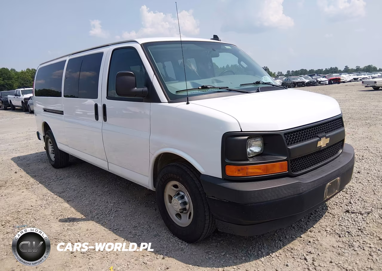 2017 Chevrolet Express 3500 Ls VIN:1GAZGNFGXH1294705 - 1