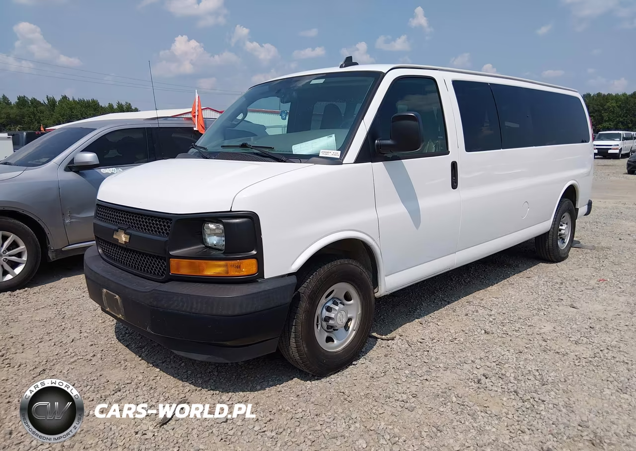 2017 Chevrolet Express 3500 Ls VIN:1GAZGNFGXH1294705 - 2